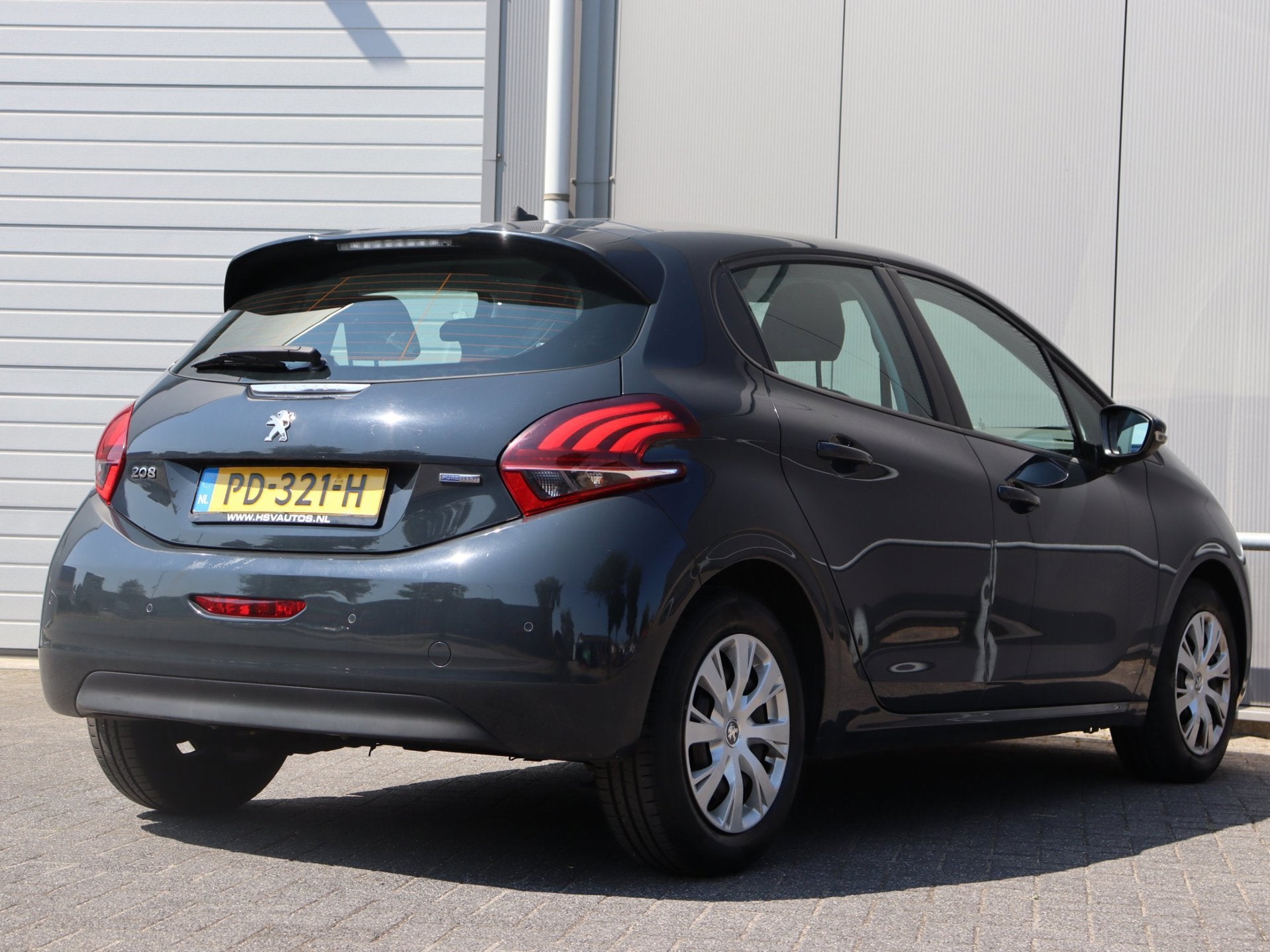 Foto 9 van Peugeot 208 1.2 PureTech Blue Lion navi airco org NL