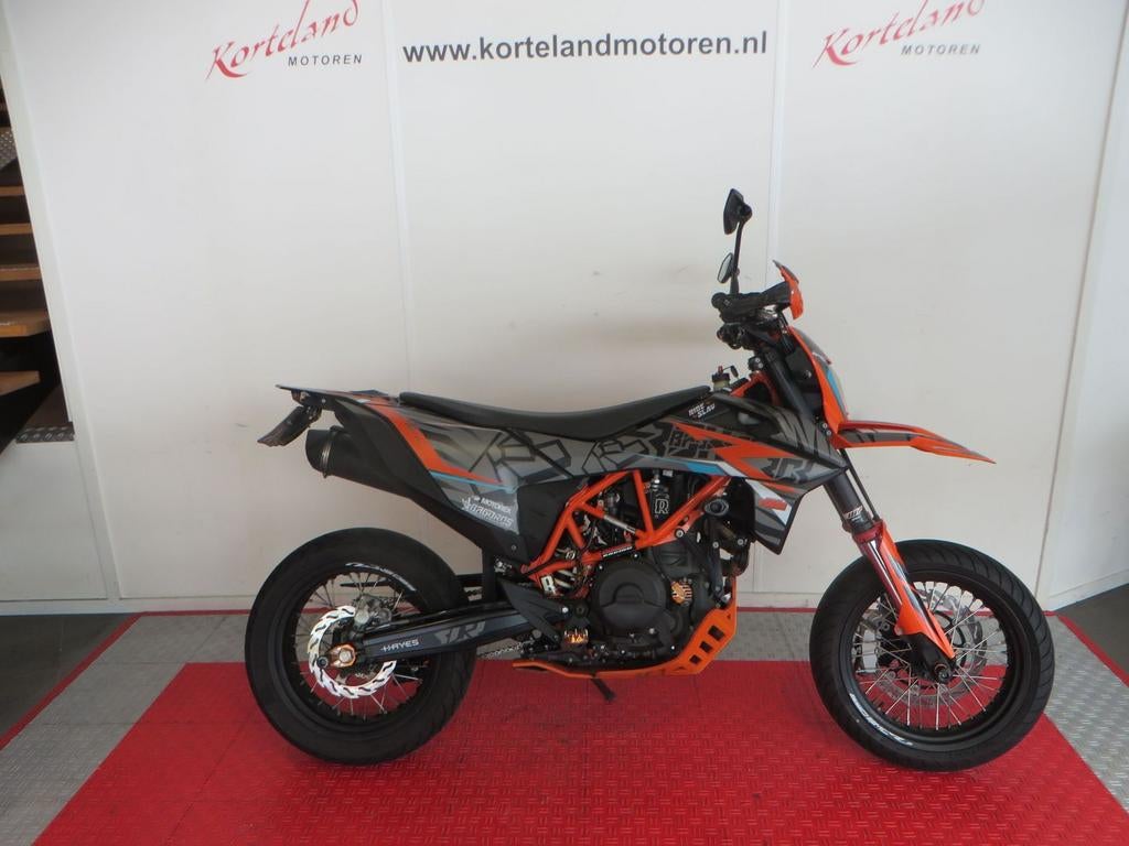 KTM 690 SMC R (bj 2021) 39,994 km, KTM, Motorrijbewijs A, Onbekend, 690 cc