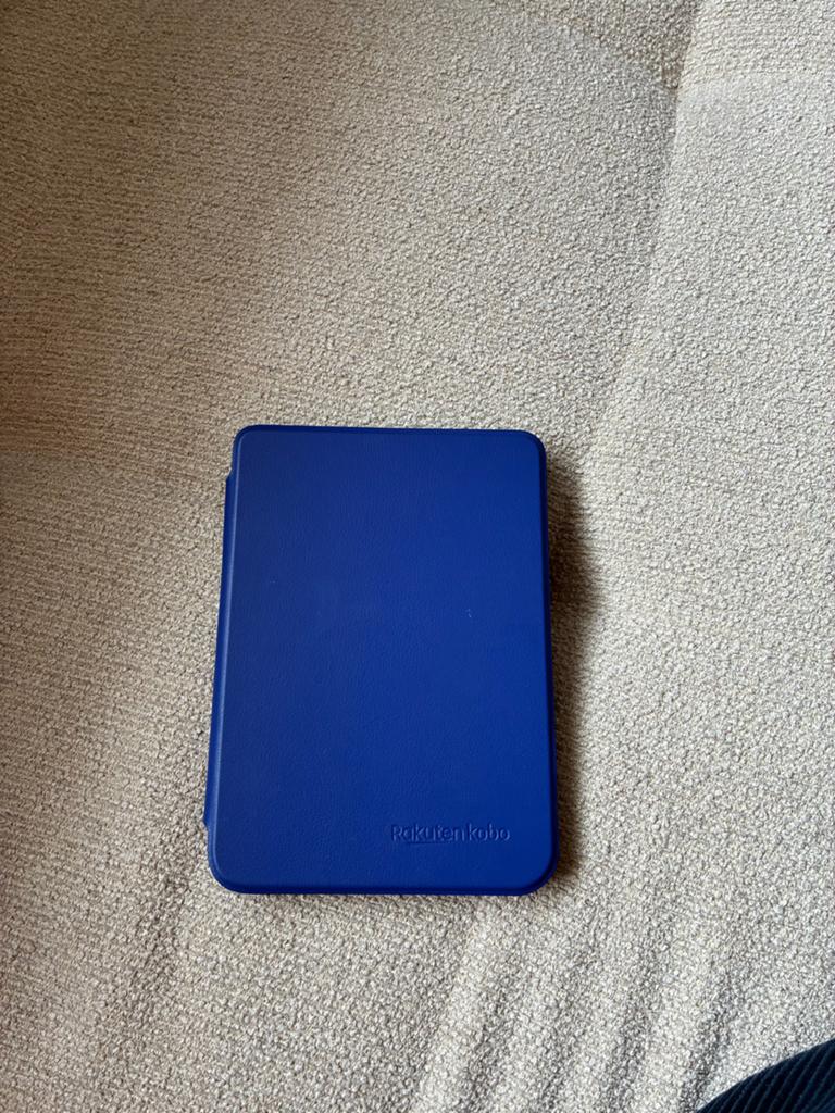 Rakuten Kobo e-reader hoes - Blauw, Computers en Software, E-readers, Ophalen of Verzenden, Nieuw, 7 inch, 4 GB of minder