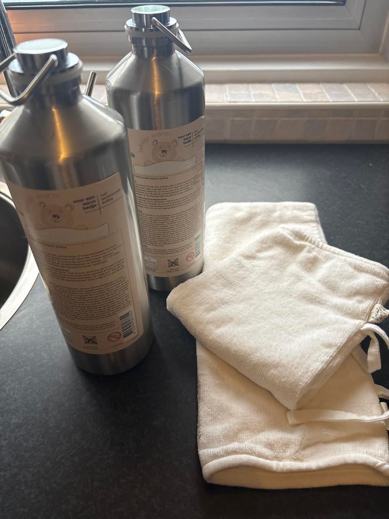 Nieuw 2x RVS  kruik met hoes voor een warm bedje, Ophalen of Verzenden, Zo goed als nieuw, Overige typen