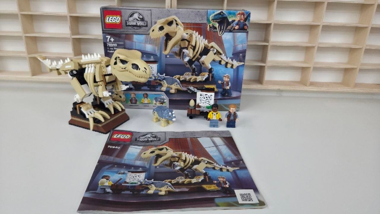 Lego Jurassic world 76940 T.rex Dinosaur Fossil Exhibition, Gebruikt, Jurassic World, Lego, Inclusief accessoires