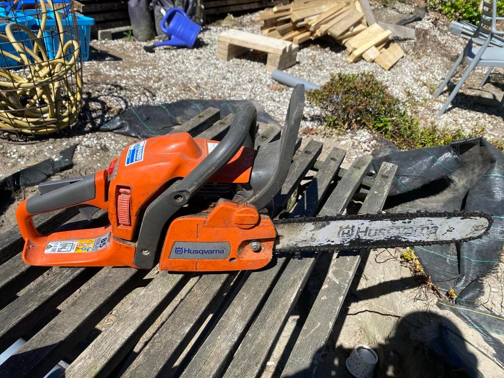 Husqvarna 435 X-Torq Kettingzaag - Zo goed als nieuw, Ophalen, Gebruikt, 70 mm of meer, Kettingzaag