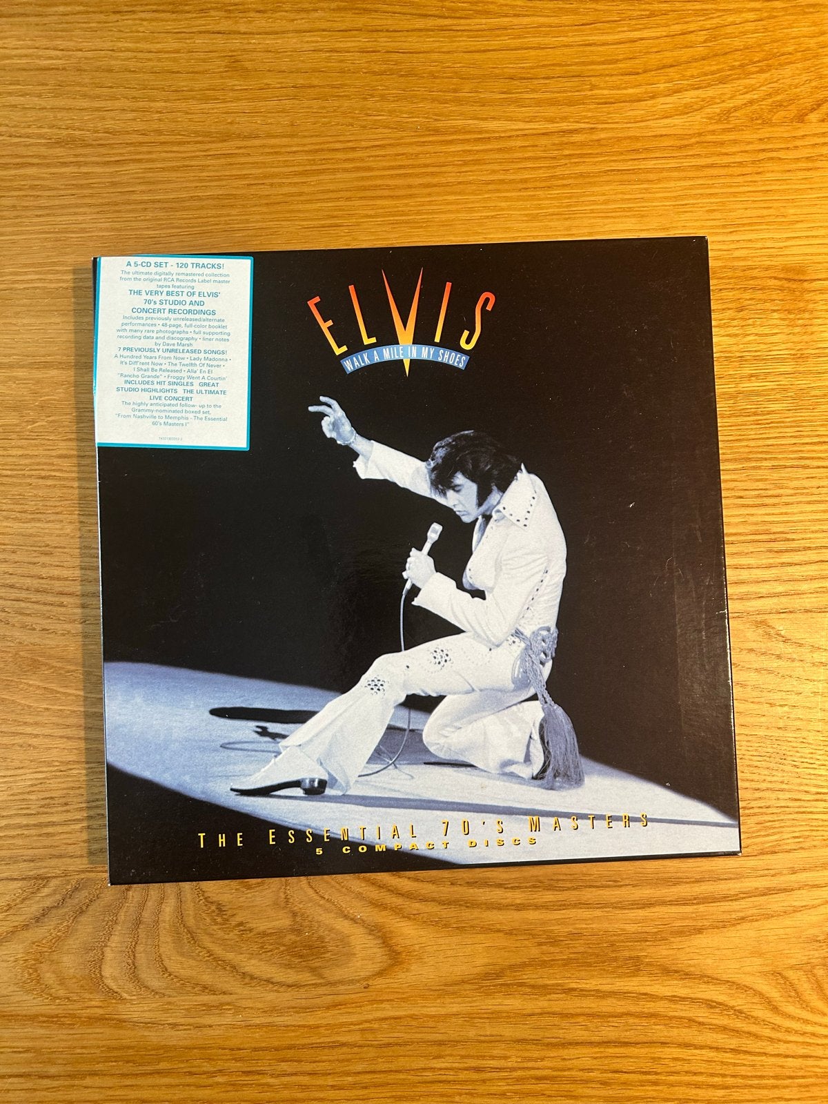 Elvis Presley - Walk A Mile In My Shoes (5 CD Boxset), Ophalen of Verzenden, Zo goed als nieuw, Boxset, Inclusief boekje
