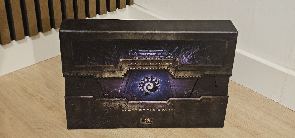 starcraft 2 heart of the swarm collectors edition, 1 speler, Ophalen of Verzenden, Zo goed als nieuw, Role Playing Game (Rpg)