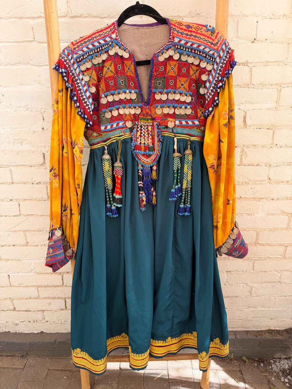 Vintage traditionele Afghaanse jurk - Uniek decoratiestuk, Kleding | Dames, Meerkleurig, Gedragen, Onder de knie, Ophalen