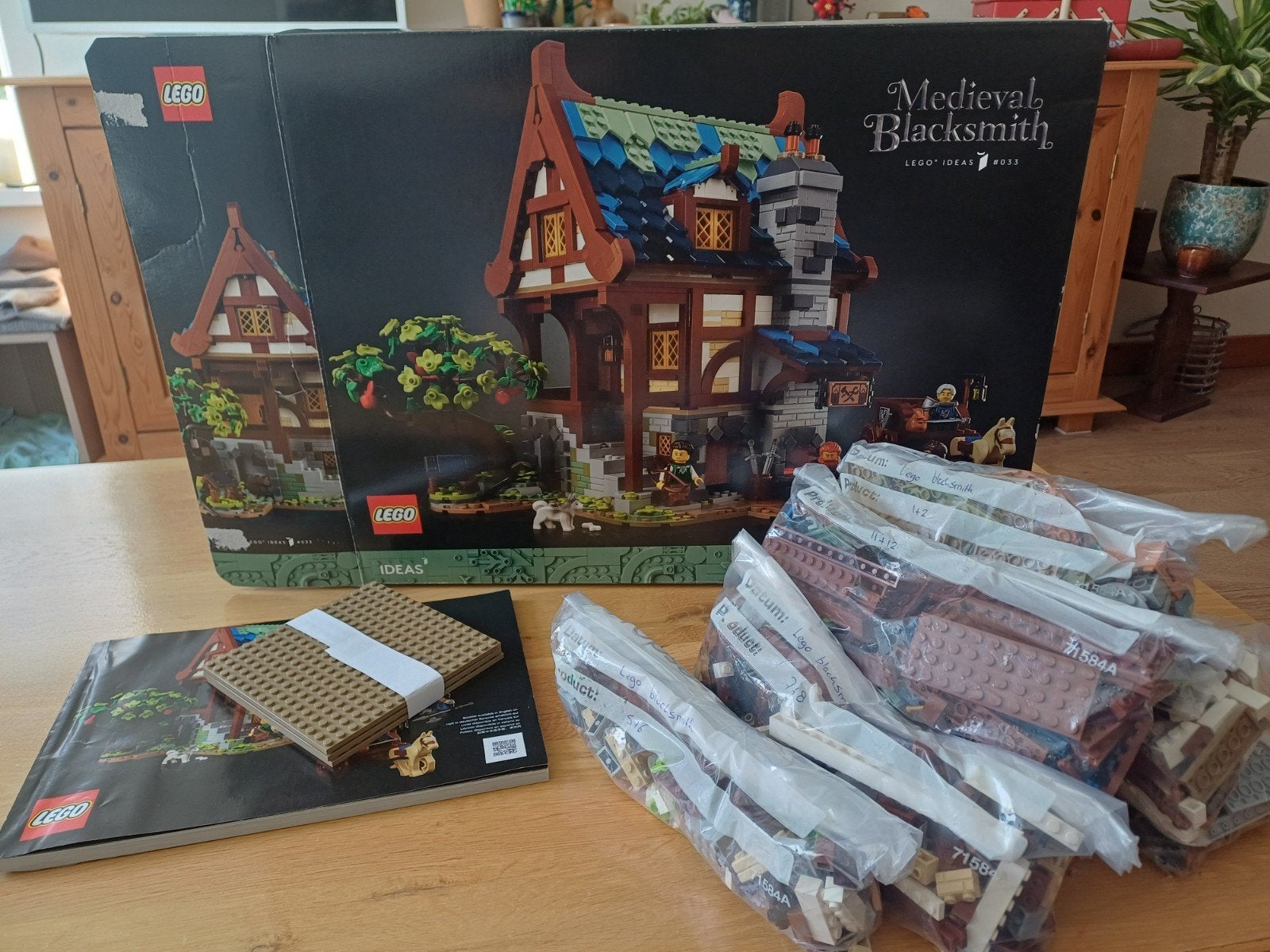 LEGO Medieval Blacksmith 21325, Compleet, Gebruikt, Lego, Ophalen of Verzenden
