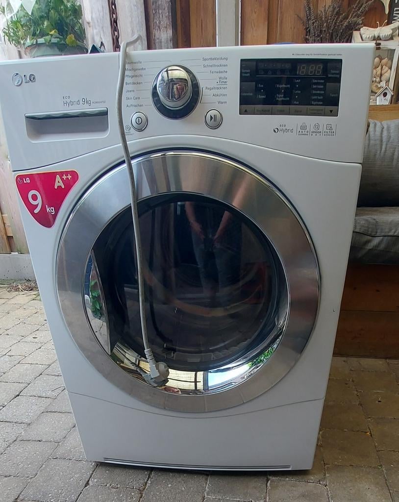 Te LG warmtepomp droger met LAWAAI!, Gebruikt, 8 tot 10 kg, Ophalen of Verzenden, 1600 toeren of meer