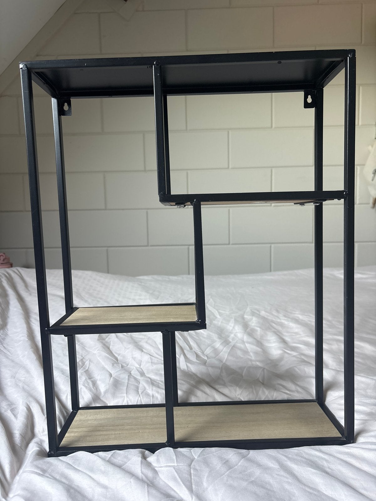Zwart metalen wandrek met houten planken, Ophalen, Met plank(en), Gebruikt, Minder dan 150 cm
