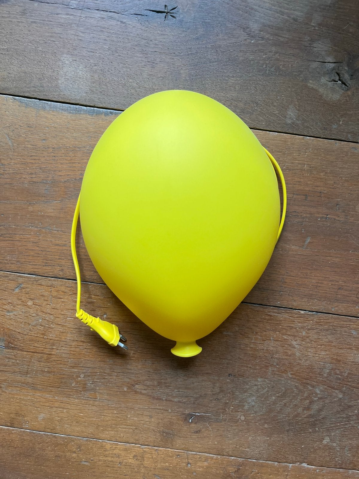 IKEA SMILA BLOMMA Wandlamp Geel - Ballonlamp, Gebruikt, Kunststof, Geel, Ophalen of Verzenden