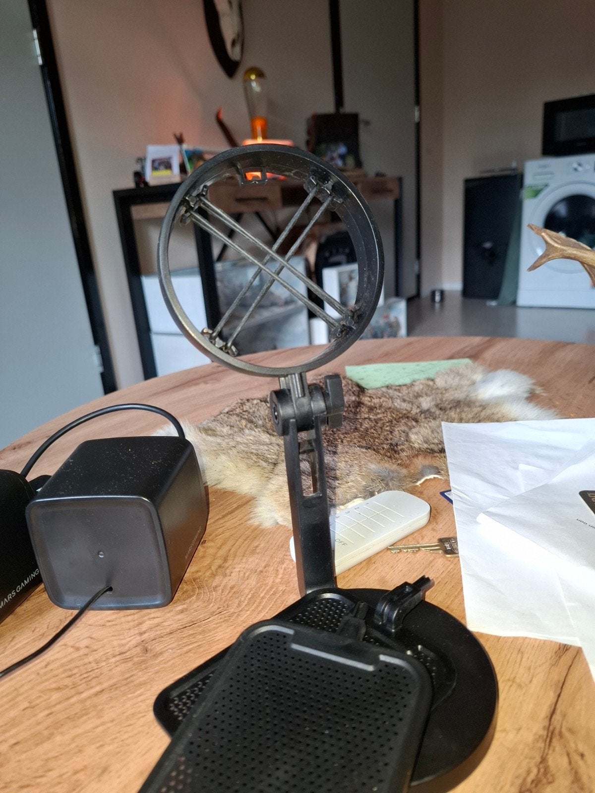Microfoonstandaard met shockmount, Muziek en Instrumenten, Ophalen of Verzenden, Zo goed als nieuw, Draadloos