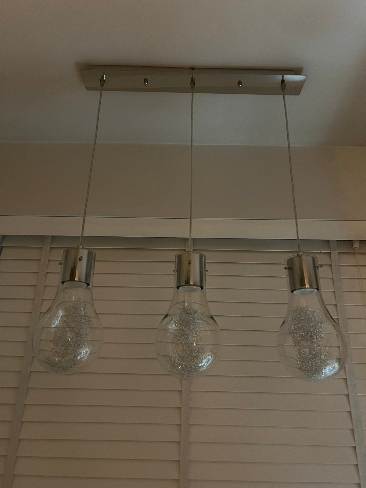 Hanglamp met 3 glazen bollen en LED-verlichting, Huis en Inrichting, Ophalen, Zo goed als nieuw, Glas, E27 (groot)