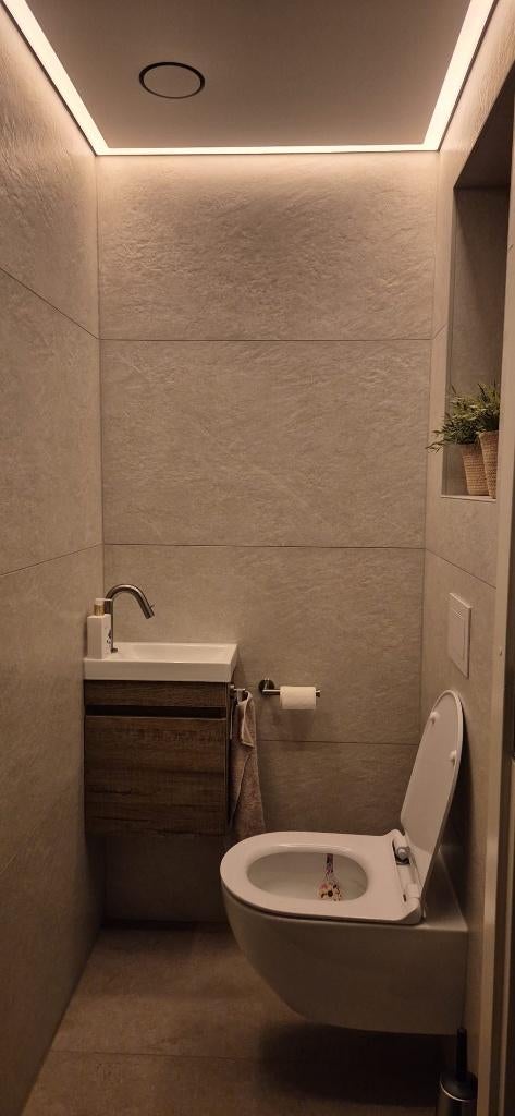 Nieuwe vloer/wandtegels, Doe-het-zelf en Verbouw, Tegels, Nieuw, Vloertegels, Keramiek, 60 cm of meer, 60 cm of meer, 10 m² of meer