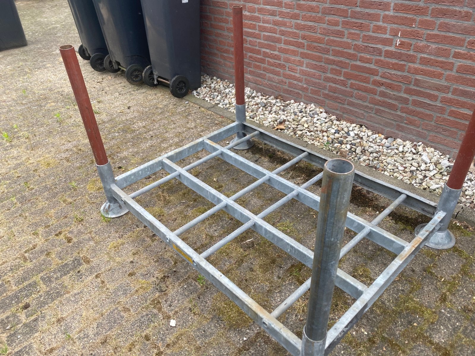 2 ijzeren pallets, Ophalen of Verzenden, Zo goed als nieuw