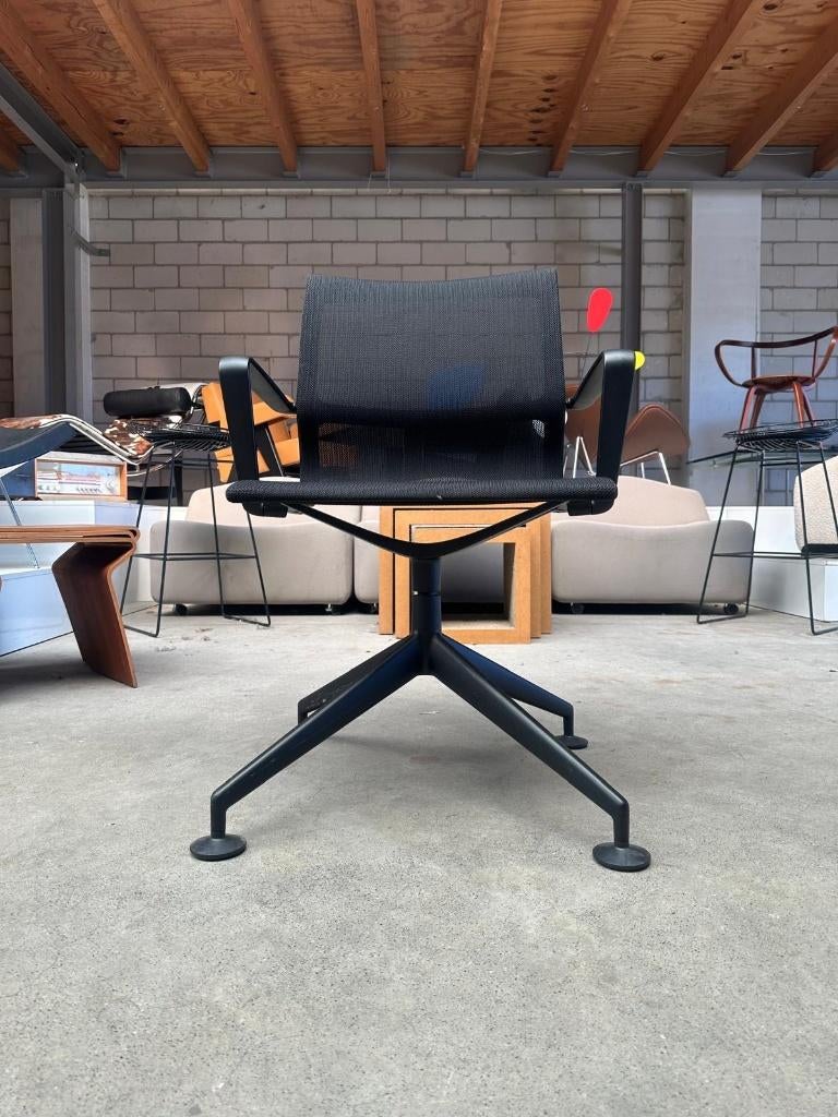 Vitra Physix Conference chair by Alberto Meda (voorraad: 5), Ophalen, Gebruikt, Zwart, X