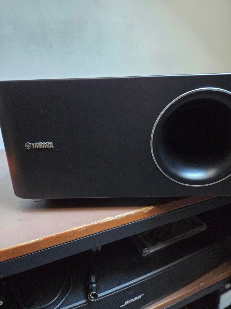 Yamaha YST-FSW150 actieve subwoofer, Audio, Tv en Foto, Ophalen, Yamaha, Zo goed als nieuw, Geschikt voor surround/home cinema