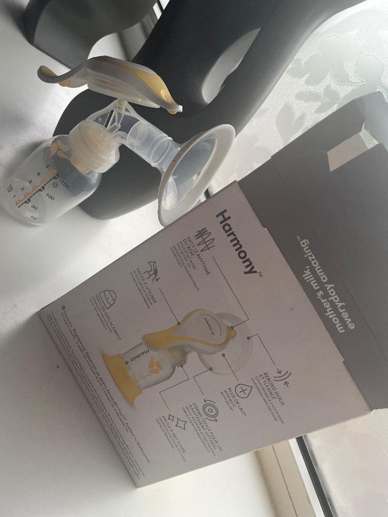 Medela harmony handkolf, Kinderen en Baby's, Babyvoeding en Toebehoren, Ophalen, Nieuw, Borstkolf