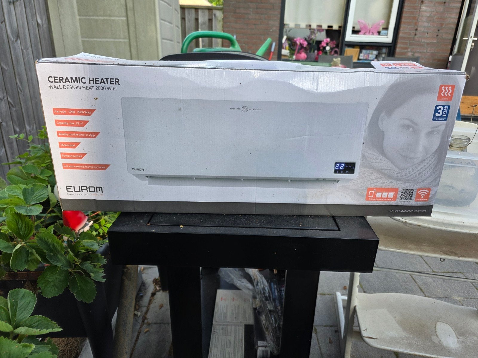Eurom Sani-Wallheat 2000 Wifi keramische wandkachel, Ophalen of Verzenden, Nieuw, 800 watt of meer, Kachel
