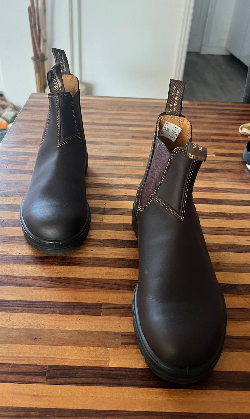 Blundstone 550, Chelsea Boots - Bruin Leer, in nieuwstaat., Bruin, Boots, Nieuw, Ophalen of Verzenden