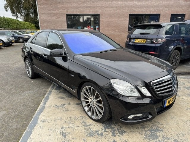 Mercedes-Benz E-Klasse E350 CGI BlueEfficiency Aut.LET OP MO, Auto's, Automaat, Gebruikt, Overige carrosserieën, 2000 kg