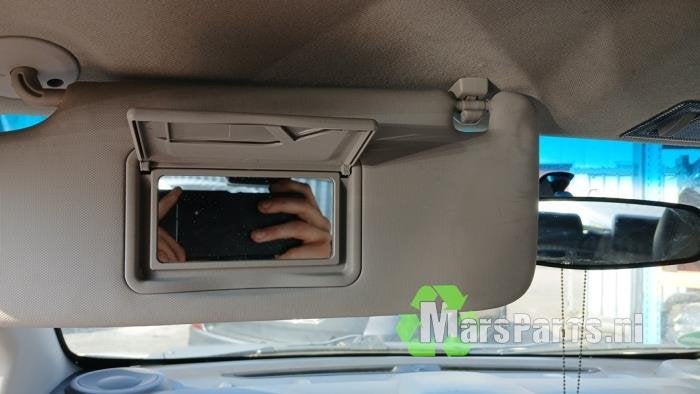Zonneklep van een Chevrolet Spark, Gebruikt, -, Ophalen of Verzenden, -