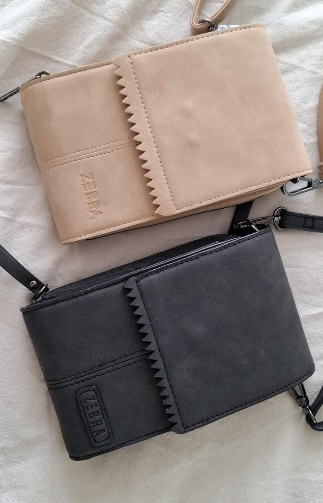 Telefoontasje Zebra, beige en zwart, beide, Sieraden, Tassen en Uiterlijk, Ophalen of Verzenden, Zo goed als nieuw, Overige kleuren