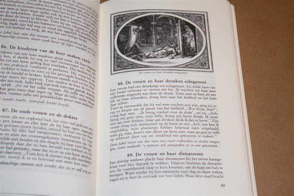 Alle fabels. Aesopus., Boeken, Ophalen of Verzenden, Gelezen