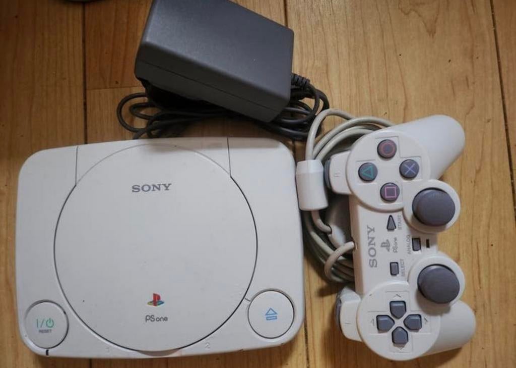 PlayStation 1 (one mini) met kabels en controller, Spelcomputers en Games, Spelcomputers | Sony PlayStation 1, Verzenden, Gebruikt