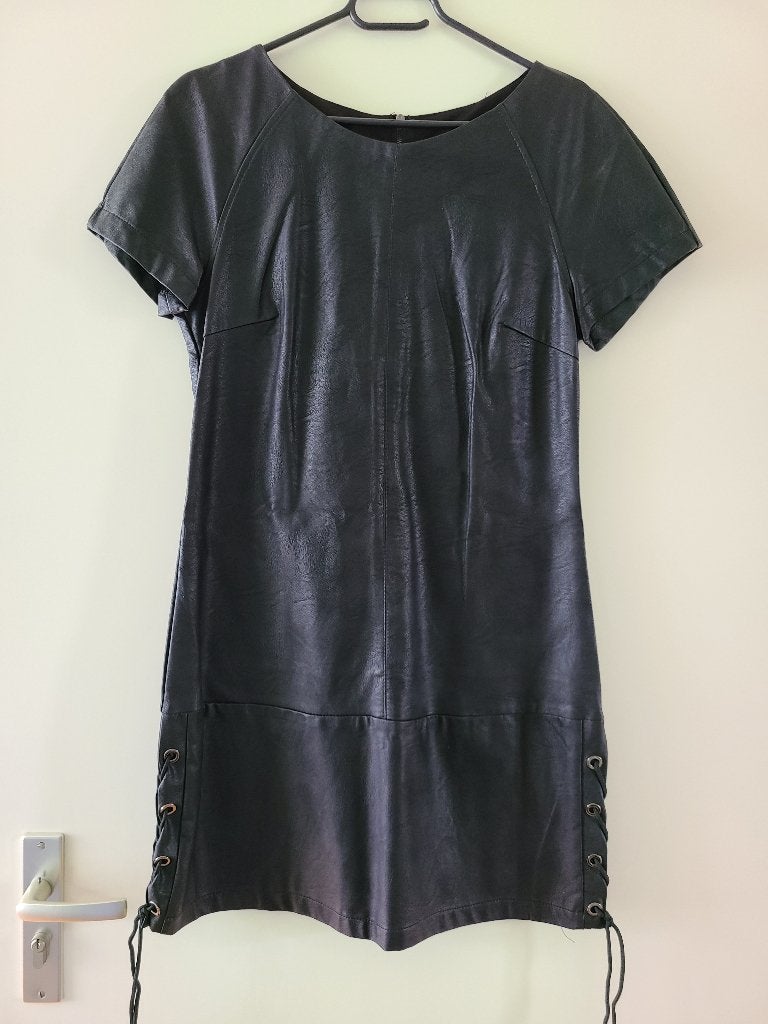 Zwart nepleren jurk, maat M, You & You jeans, Maat 38/40 (M), Zwart, Nieuw, Ophalen of Verzenden