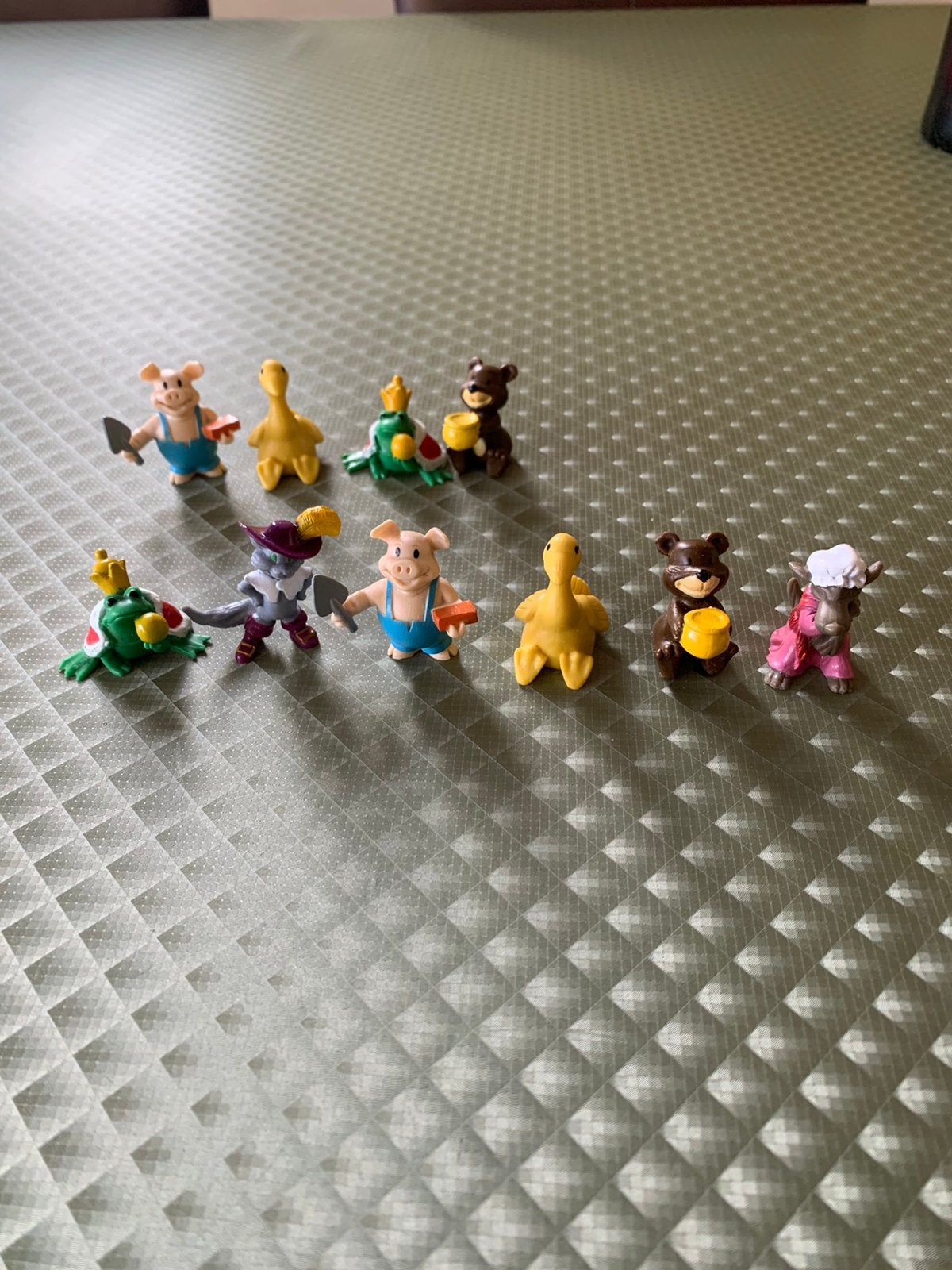 Divers sets poppetjes oa Ferrero, Diddl, Asterix, Plop, Ophalen of Verzenden, Zo goed als nieuw
