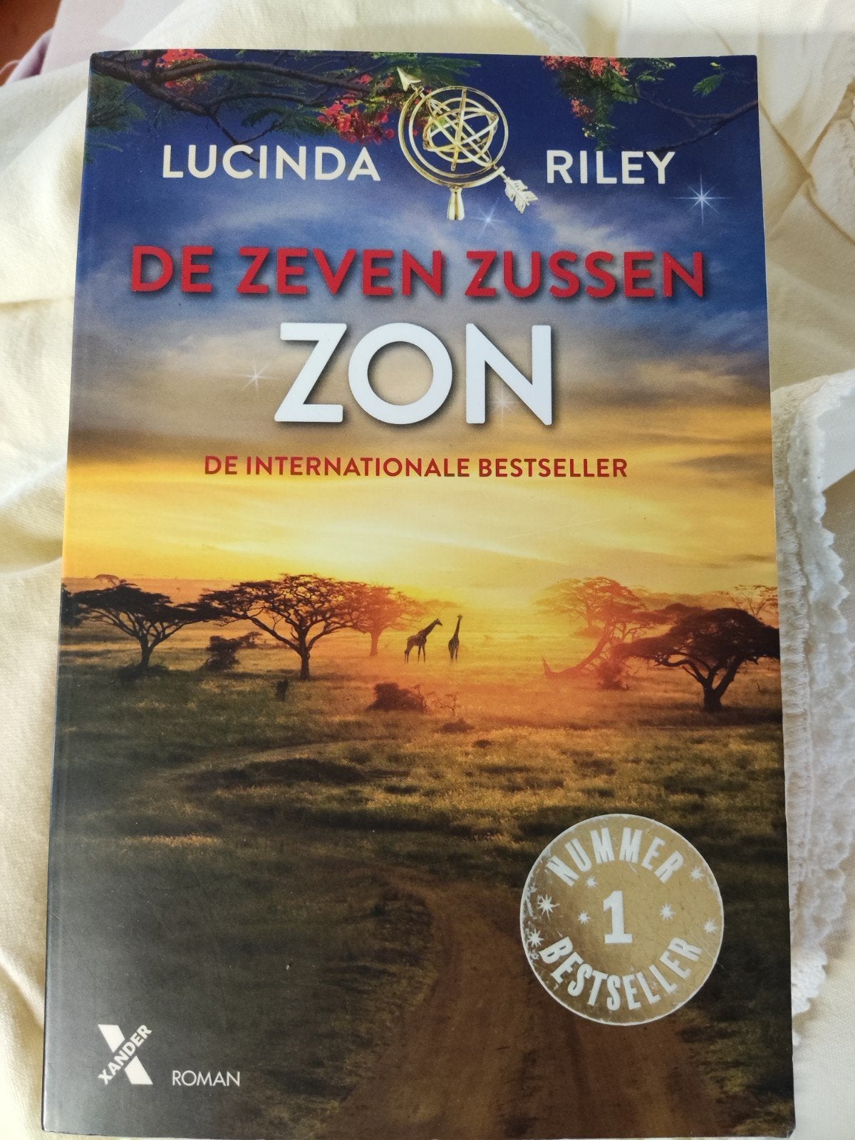 De Zeven Zussen - Zon (Electra) - Lucinda Riley, Boeken, Ophalen of Verzenden, Zo goed als nieuw, Lucinda Riley, Nederland