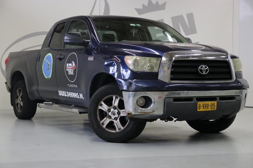 Toyota TUNDRA 4X4 Engine Damage! Motorschade!, Auto's, Bestelauto's, Automaat, Gebruikt, Lederen bekleding, Blauw