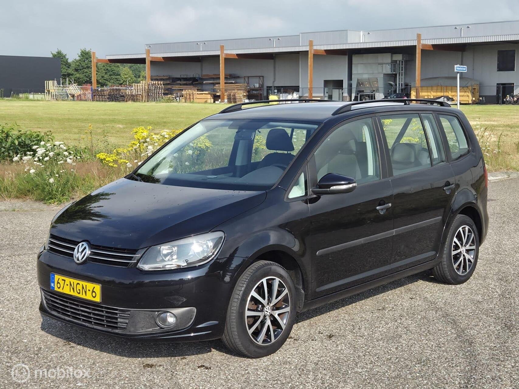 Volkswagen Touran 1.2 TSI Nieuwe ketting / Nieuwe apk, Euro 5, 730 kg, Gebruikt, 4 cilinders