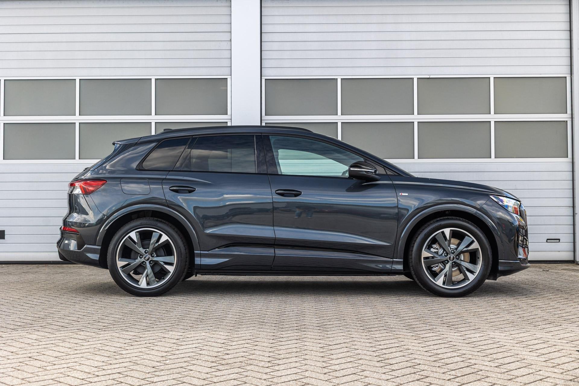 Audi Q4 e-tron 286pk S edition performance 82 kWh | LMV 20'', Auto's, Automaat, 12 maanden, Achterwielaandrijving, 510 min