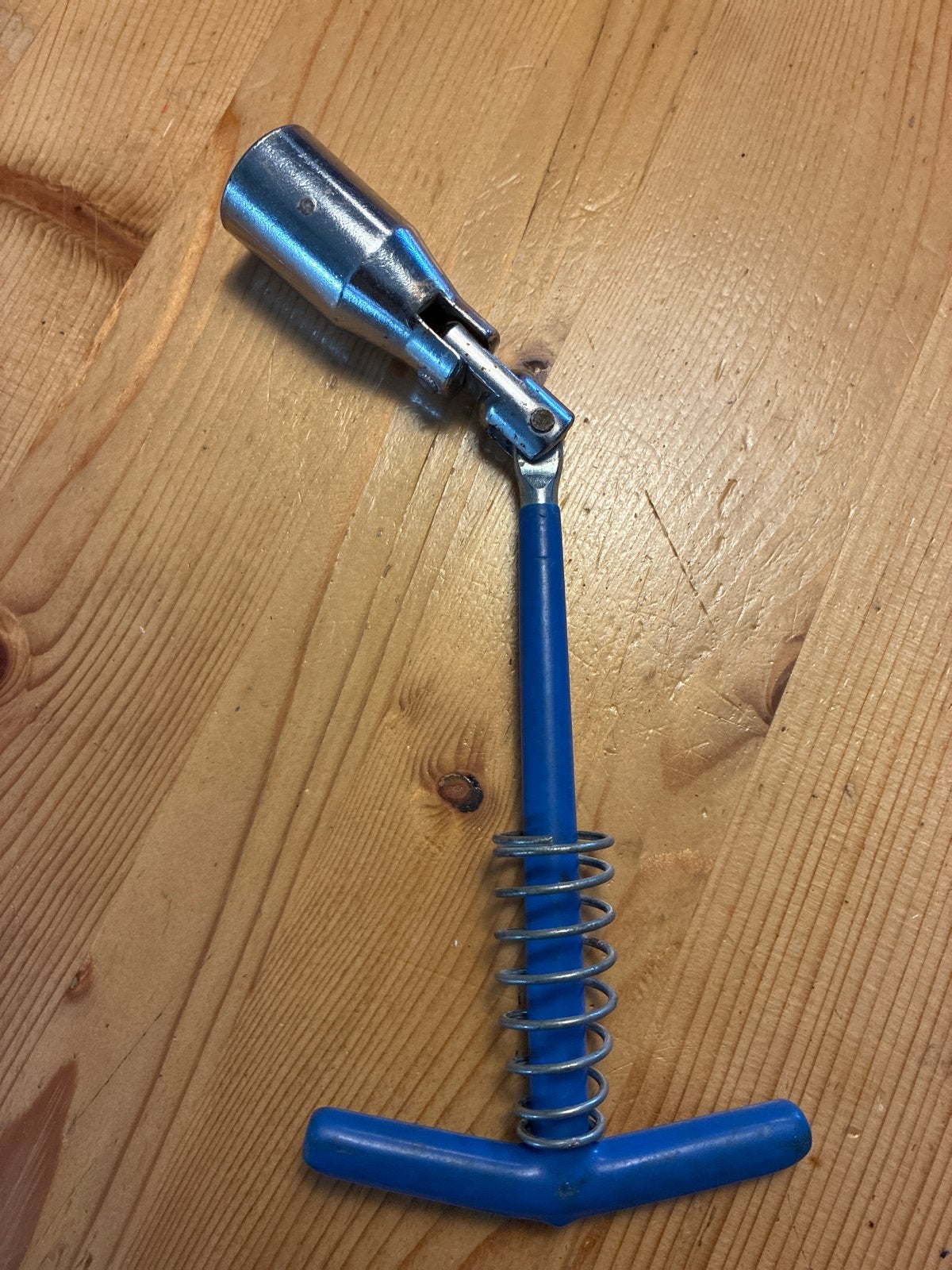 Bougiesleutel 16 en 21 mm - Ideaal voor buitenboordmotor, Ophalen, Zo goed als nieuw, Sleutel/ratel