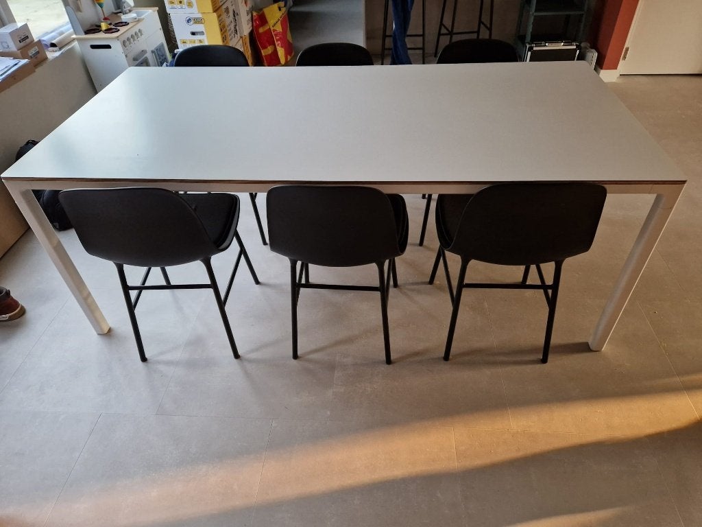 Hay T12 Eettafel - Wit - 200x95, Huis en Inrichting, Tafels | Eettafels, 200 cm of meer, 50 tot 100 cm, Zo goed als nieuw, Vijf personen of meer