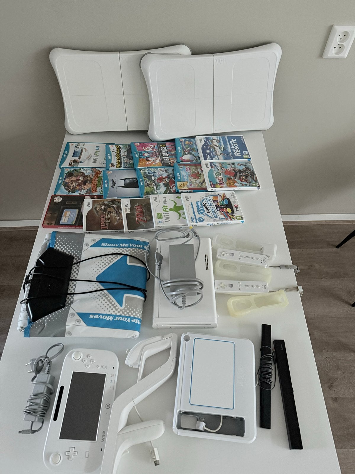 Wii U en Wii bundel met veel games en accessoires, Ophalen, Gebruikt, Met 3 controllers of meer, Met games