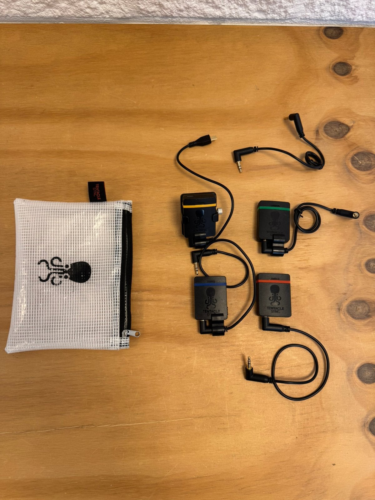 4x Tentacle Sync E timecode generators + Sony kabel en clamp, Audio, Tv en Foto, Professionele Audio-, Tv- en Video-apparatuur