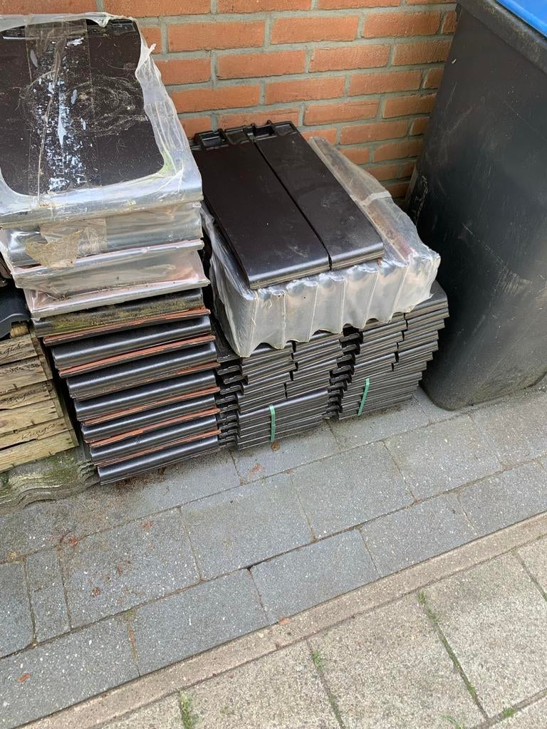 NIBRA G10 Vlakke Dakpan Zwart Engobe verschillende  - Nieuw, Ophalen, Steen of Klei, Zwart, Zo goed als nieuw