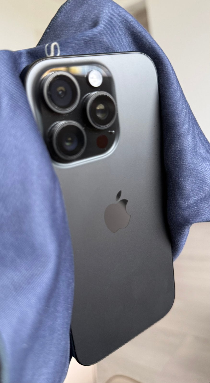 Foto 6 van iPhone 16 Pro 256G, Black Titanium incl doos