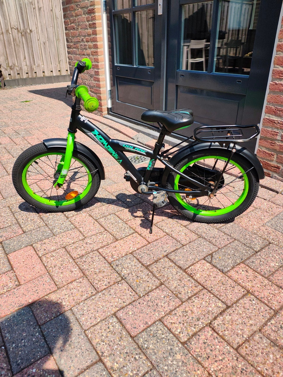 Nette jongensfiets met zijwieltjes, Fietsen en Brommers, Ophalen of Verzenden, Gebruikt, Overige merken