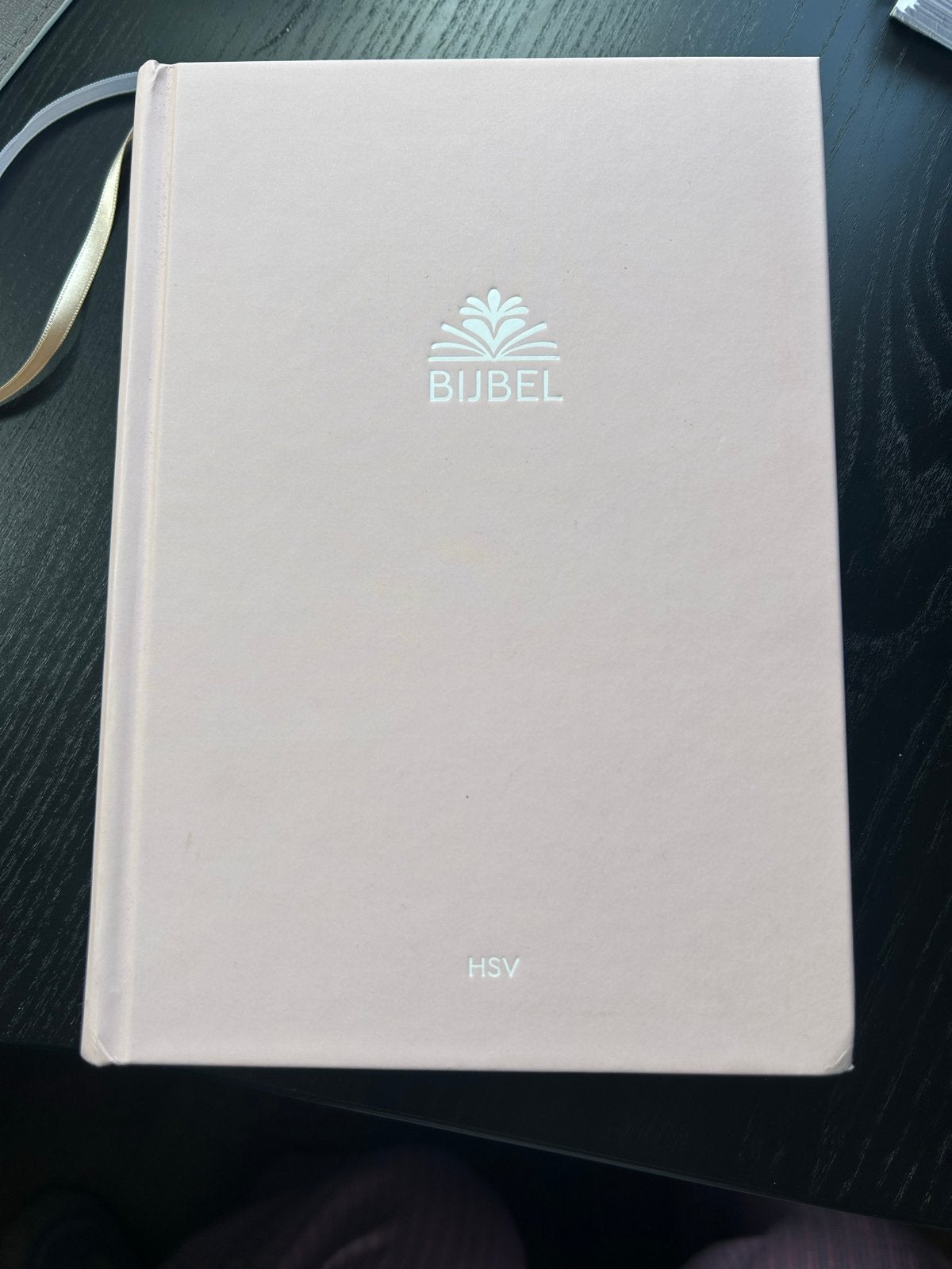 Roze Bijbel HSV - Zij Lacht, Ophalen of Verzenden