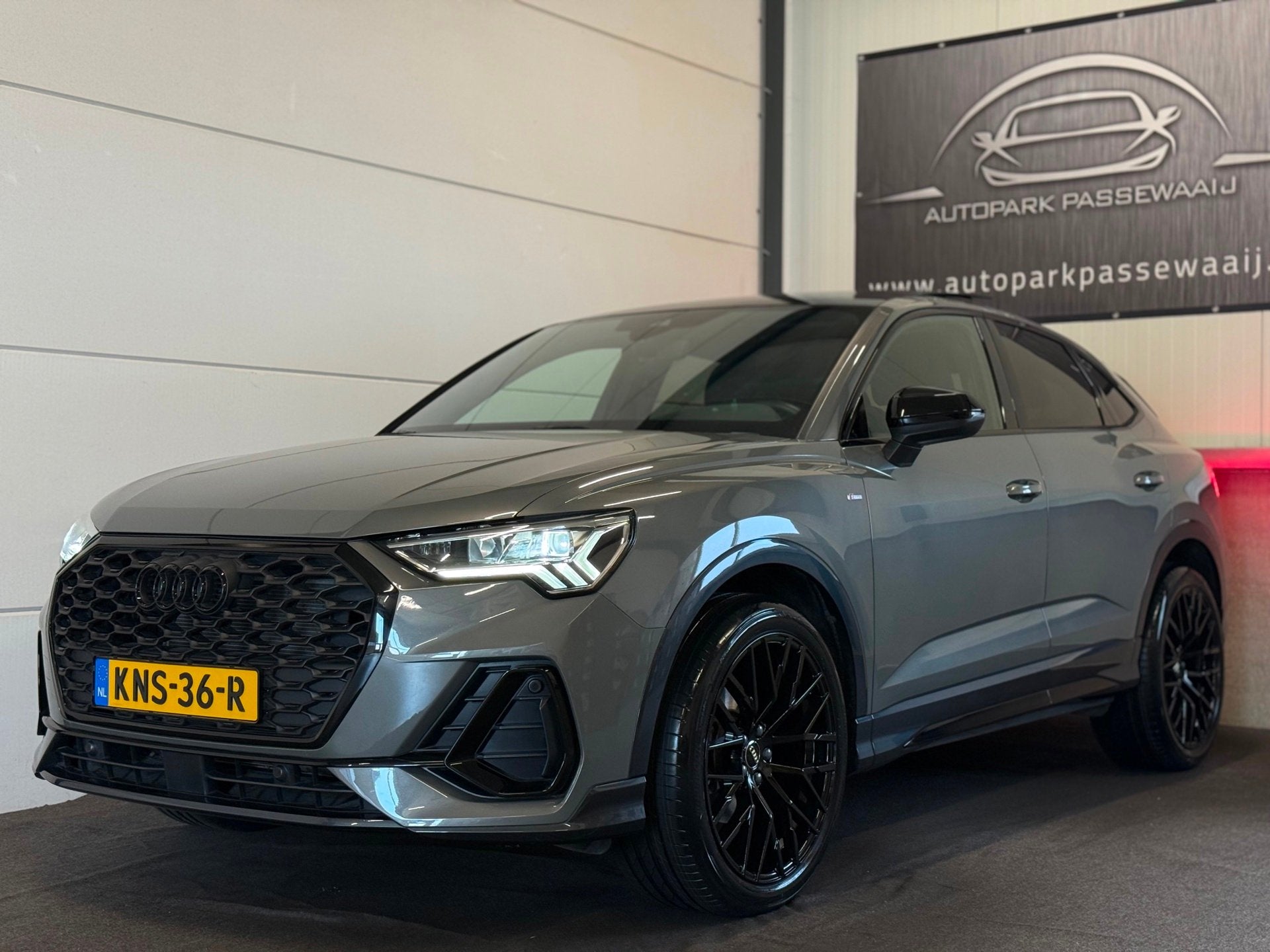 Audi Q3 Sportback 35 TFSI 3x S-Line Pano, Cruise Control, Ap, Auto's, 15 km/l, 4 cilinders, 150 pk, Leder en Stof