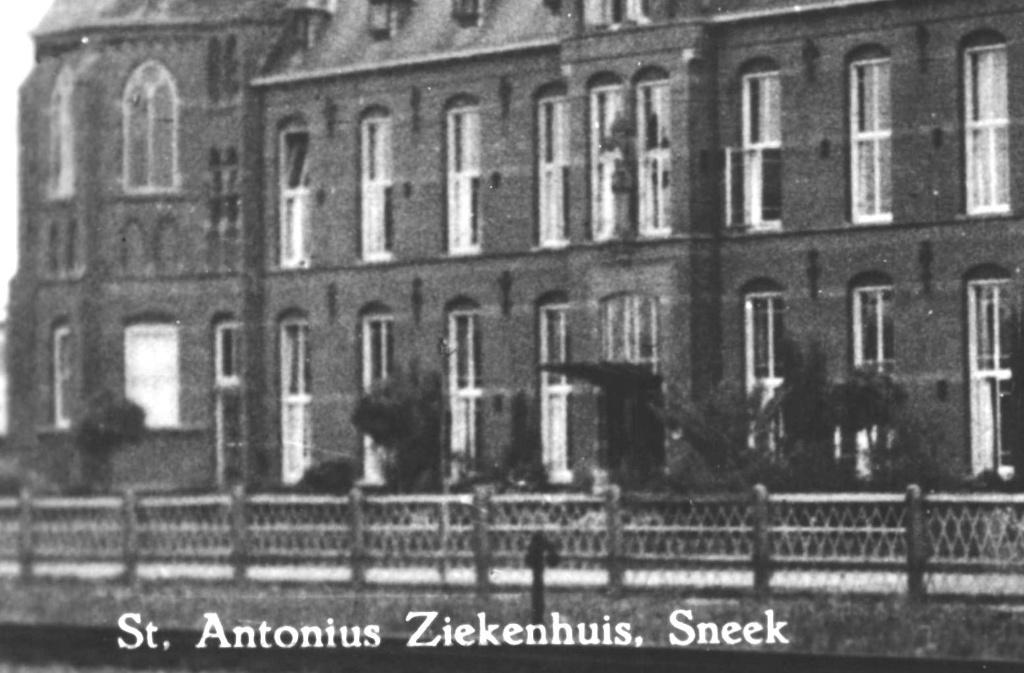 967491 Sneek Fr 1956 Ziekenhuis St Antonius Onbeschreven, Ophalen of Verzenden, 1940 tot 1960, Ongelopen, Noord-Brabant