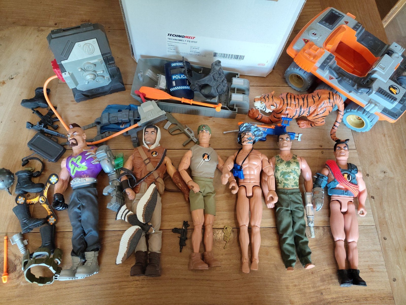 Grote set ActionMan actiefiguren + accessoires en voertuigen, Kinderen en Baby's, Ophalen, Gebruikt