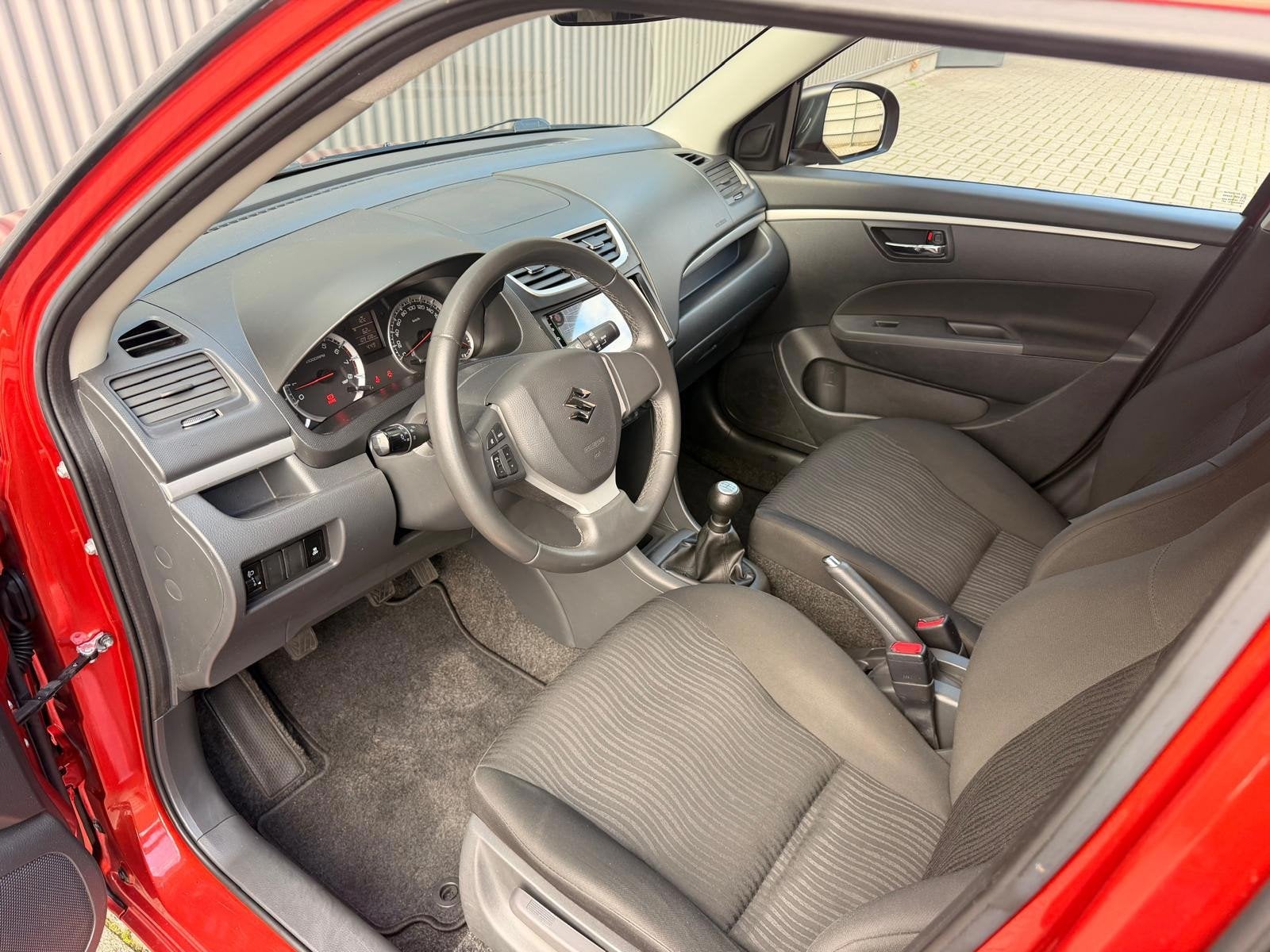 Suzuki Swift 1.2 Comfort EASSS Navi|Nieuwe koppeling|Airco, Auto's, Voorwielaandrijving, Gebruikt, 400 kg, Swift