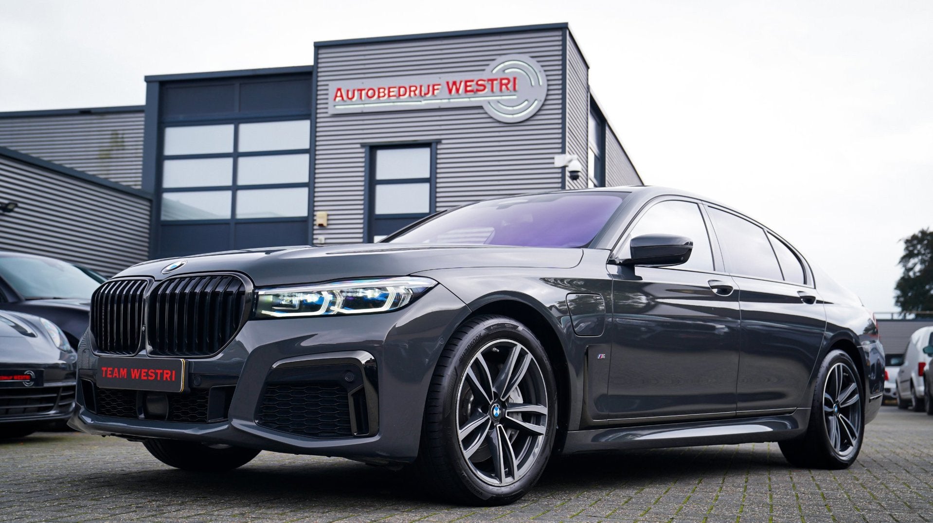 BMW 7-serie 745e High Executive | Massage | Softclose | Acht, Automaat, Achterwielaandrijving, Gebruikt, Bedrijf
