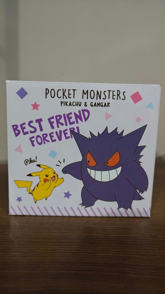 Pokemon Gengar and Pikachu Best Friends Forever Mug *NEW*, Huis en Inrichting, Keuken | Servies, Keramiek, Nieuw, Ophalen of Verzenden