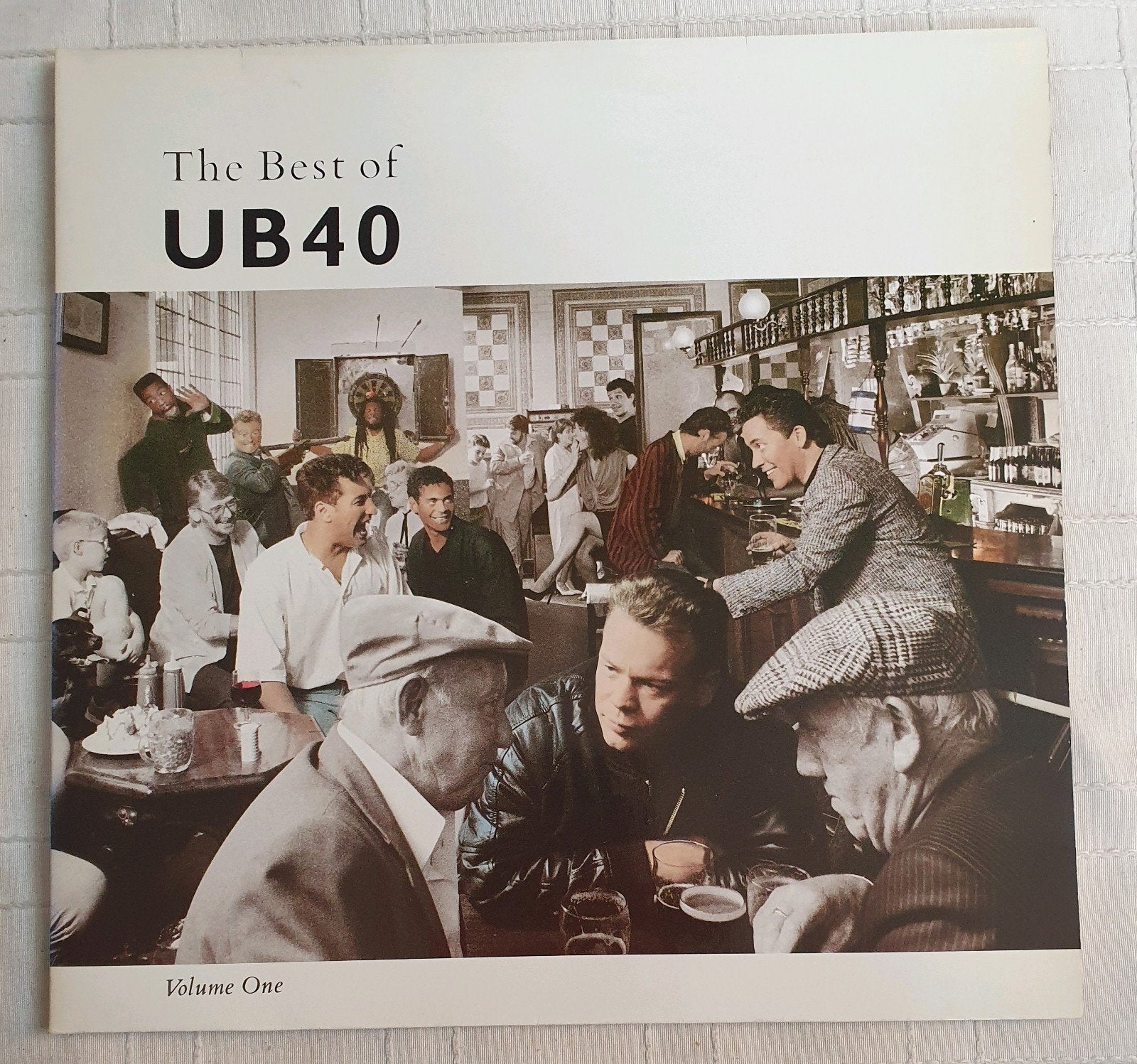 LP UB40 - The best of UB40 volume one - 208 717 - 1987, Cd's en Dvd's, LP, Verzenden, Zo goed als nieuw, 12 inch
