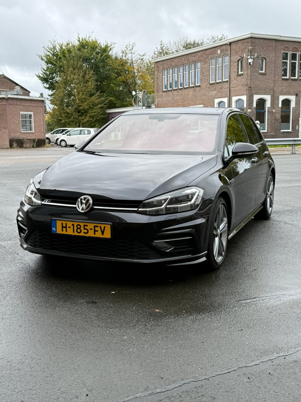Volkswagen Golf 1.5 TSI 150pk 7-DSG 2020 R-line Pano DYN BTW, Auto's, Dealer onderhouden, 1498 cc, Zwart, 4 cilinders