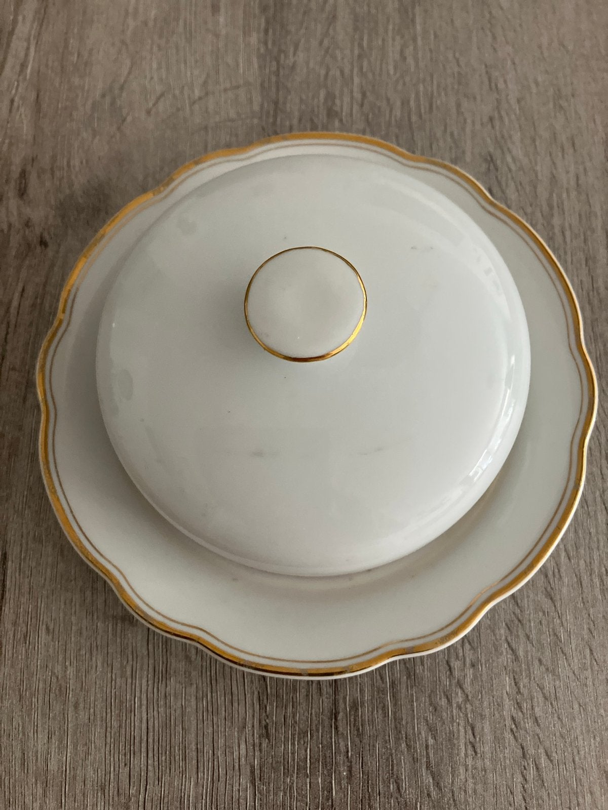 Elegante botervloot met gouden rand, Ophalen of Verzenden